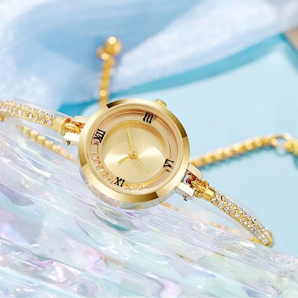 Classic bracket adjustable diamond Gold Women\'s Watch